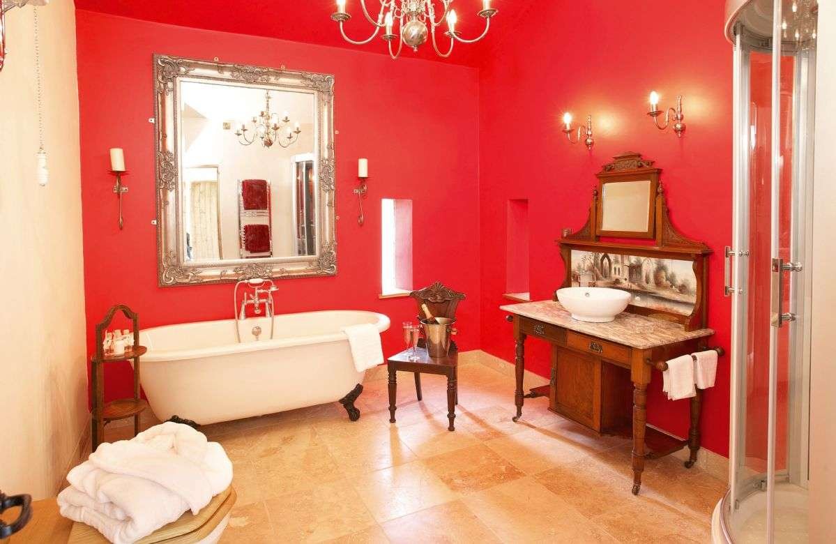 Scargill Castle Bathroom